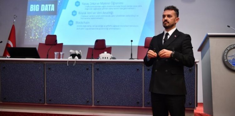 BÜYÜKŞEHİR’DEN PERSONELE 'AKILLI ŞEHİR' SUNUMU