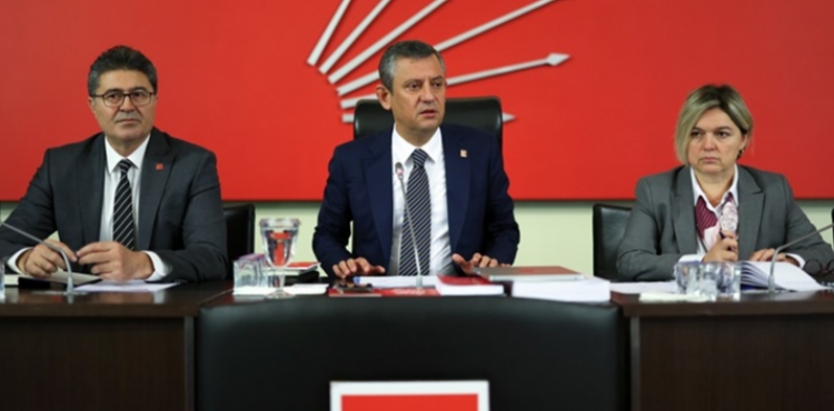 CHP Parti Meclisi, Özgür Özel başkanlığında toplandı