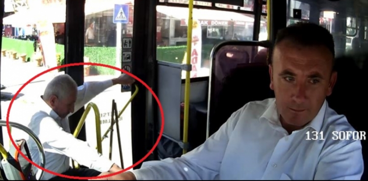 Yolcunun açık olan kapısından düşüp öldüğü halk otobüsünün şoförüne 6 yıl hapis istemi