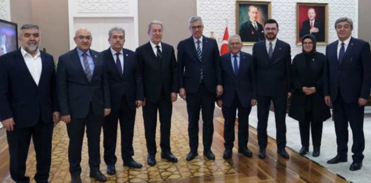 BÜYÜKKILIÇ VE AK PARTİ KAYSERİ HEYETİNDEN SAĞLIK BAKANI PROF. DR. MEMİŞOĞLU’NA ZİYARET