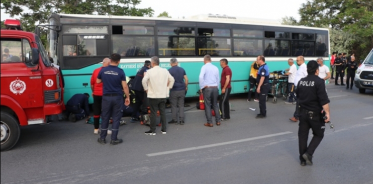 Annenin öldüğü, oğlunun yaralandığı kazada, otobüs şoförüne 3 yıl 4 ay hapis
