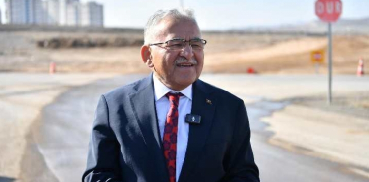 İLDEM BÖLGESİNDEKİ YOL ÇALIŞMASINI İNCELEYEN BÜYÜKKILIÇ: “KAYSERİ GELİŞİYOR, GÜZELLEŞİYOR”