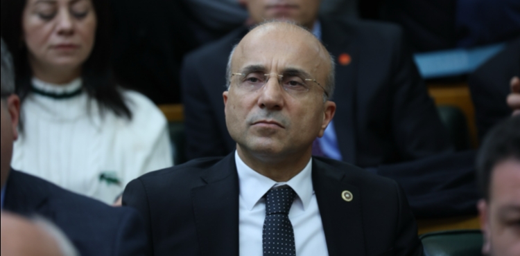 CHP’li Aşkın Genç: Mollahüseyinler mahallesi ve Sarıfakılar mezrasında yaşayan vatandaşlarımızın mağduriyeti giderilmelidir
