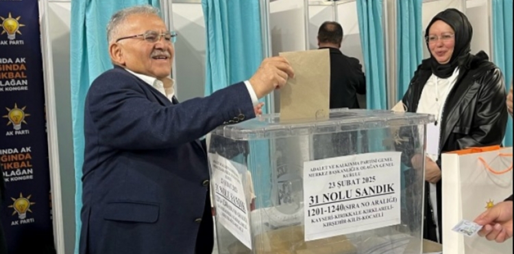 BAŞKAN BÜYÜKKILIÇ, CUMHURBAŞKANI ERDOĞAN’IN TEŞRİF ETTİĞİ BÜYÜK KONGREYE KATILDI