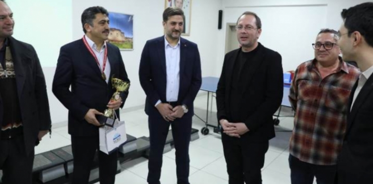 BÜYÜKŞEHİR’DEN SARIOĞALAN KAYMEK’TE KURUMLAR ARASI MASA TENİSİ VE DART TURNUVASI