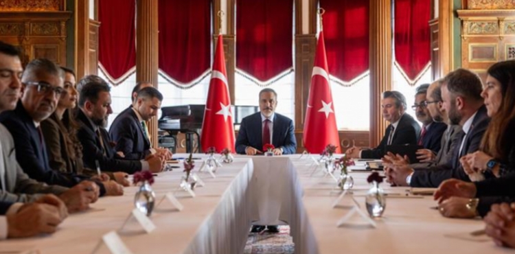 Bakan Fidan, ABD'de Suriye-Amerikan Toplumu temsilcilerini kabul etti
