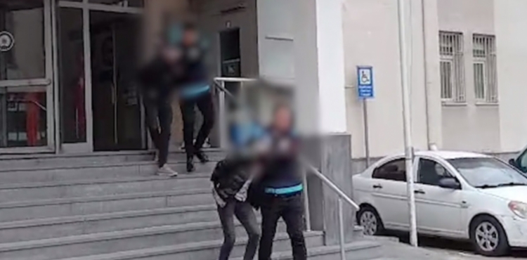 Kayseri'de silahla tehdit suçundan 2 kişi tutuklandı