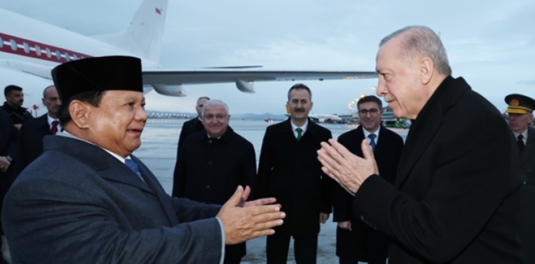 Cumhurbaşkanı Erdoğan, Endonezya Cumhurbaşkanı Subianto'yu resmi törenle karşıladı