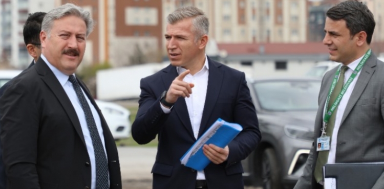 BAKAN PALANCIOLU: MELKGAZݒDE METRUK YAPI KALMAYACAK!