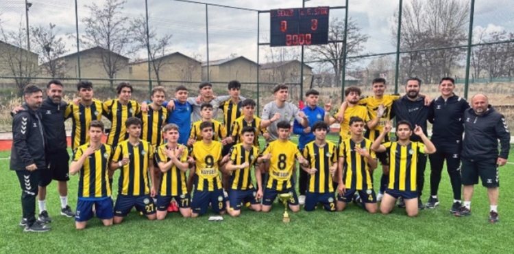 TALAS BELEDYESPOR U-18 TRKYE AMPYONASI'NDA SON 24'TE