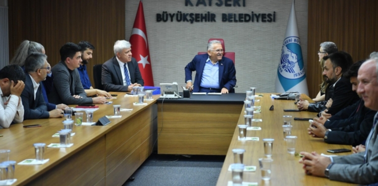 BAŞKAN BÜYÜKKILIÇ, KENT KONSEYİ İLE BİR ARAYA GELDİ