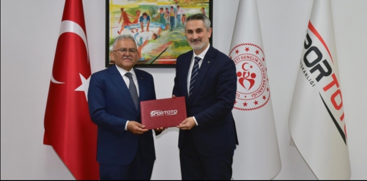 BAŞKAN BÜYÜKKILIÇ’TAN PROFESYONELLERİN GÖZDESİ ERCİYES YÜKSEK İRTİFA’YA “ATLETİZM PİSTİ” YATIRIMI