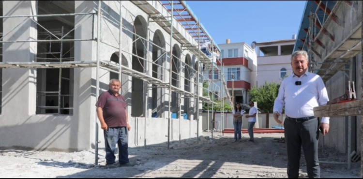 BAKAN PALANCIOLU, YAPIMI DEVAM EDEN HAYRAT CAMݒY NCELED