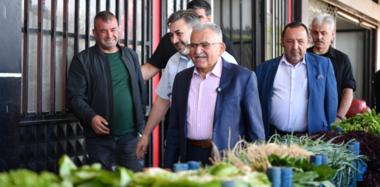 BAŞKAN BÜYÜKKILIÇ’TAN KAYSERİ HAL KOMPLEKSİ’NE SABAH ZİYARETİ
