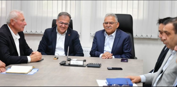 BAŞKAN BÜYÜKKILIÇ, İLÇE BELEDİYELERİ YATIRIM TOPLANTILARINA HACILAR İLE DEVAM ETTİ
