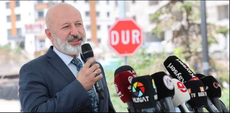 KENTSEL DÖNÜŞÜME KAYSERİ USULÜ DOKUNUŞ: ÜÇ HİZMET AYNI ANDA HAYATA GEÇİYOR!”