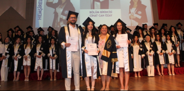 NNYÜ SAĞLIK BİLİMLERİ FAKÜLTESİ’NDE MEZUNİYET COŞKUSU