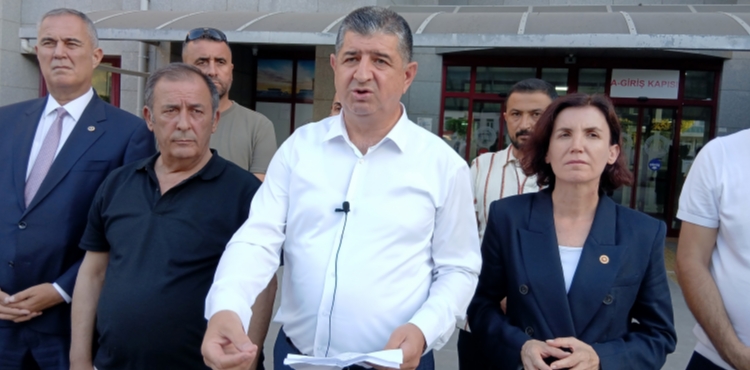 Manavgat'ta istifa eden meclis üyelerinin yerini yedekler alacak