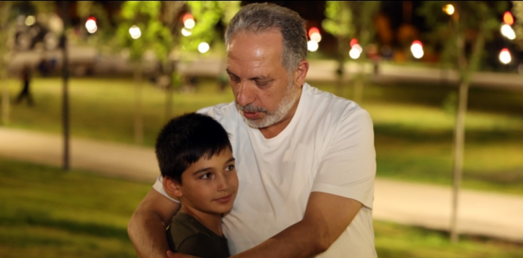 MİLLET, DAHA AÇILMADAN BAHÇESİNE AKIN ETTİ