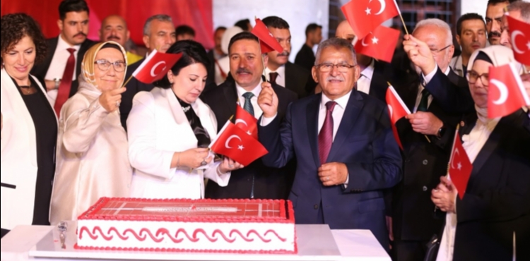 BAŞKAN BÜYÜKKILIÇ, 30 AĞUSTOS ZAFER BAYRAMI RESEPSİYONUNA KATILDI