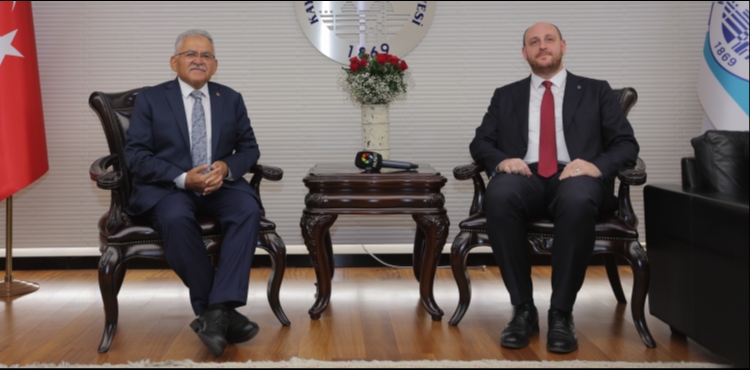 BAŞKAN BÜYÜKKILIÇ, AK PARTİ TEŞKİLAT BAŞKANI BÜYÜKGÜMÜŞ’Ü MAKAMINDA AĞIRLADI