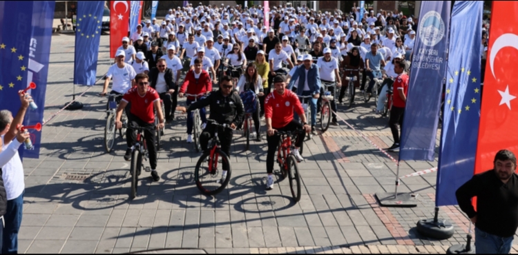AVRUPA HAREKETLLK HAFTASINDA PEDALLAR SRDRLEBLR YARINLAR N EVRLD