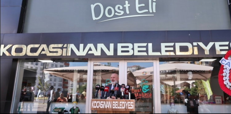 “HİZMET ETMEK, GÖNÜLLERE DOKUNMAKTIR.”
