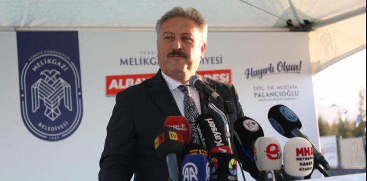 MELİKGAZİ’NİN ULAŞIMA KAZANDIRDIĞI ALBAYRAK CADDESİ AÇILDI, 242 MİLYONLUK YENİ ARAÇLAR DA TANITILDI