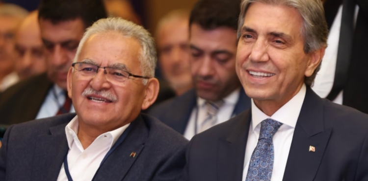 BÜYÜKKILIÇ, AK PARTİ’NİN GAZİANTEP’TEKİ YEREL YÖNETİMLER DEĞERLENDİRME TOPLANTISINA KATILDI