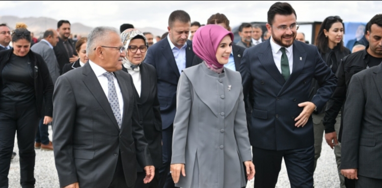 BAŞKAN BÜYÜKKILIÇ, BAKAN GÖKTAŞ İLE DEVELİ’DE HUZUREVİ TEMEL ATMA TÖRENİ’NE KATILDI