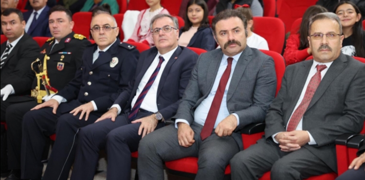 Başkan Özdoğan'dan 'Cumhuriyet' vurgusu