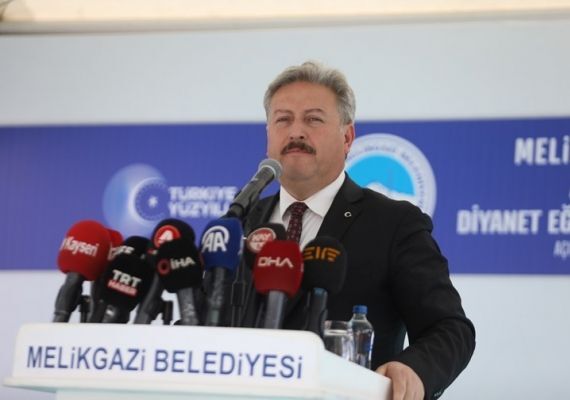 A.Samet zer Diyanet Eitim ve Kltr Merkezi Dualarla Ald