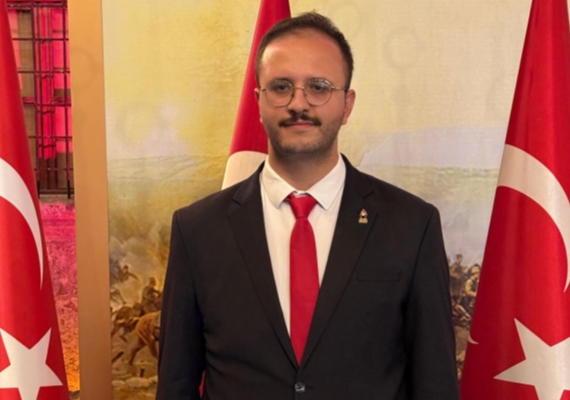 KARTAL KAVAI OLDU KAPLUMBAA KAVAI