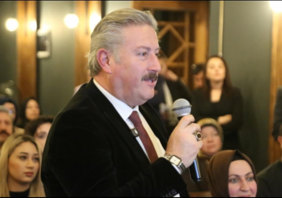 SANAT MEL�KGAZݒN�N �LK PROGRAMI B�Y�K B�R �LG� �LE GER�EKLE�T�