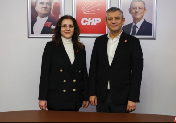 CHP �l Ba�kan� �mit �zer: Ak�n G�rlek�in Adalet Bakan� olmas� partimize y�nelik davalar�n siyasi oldu�unun kan�t�d�r