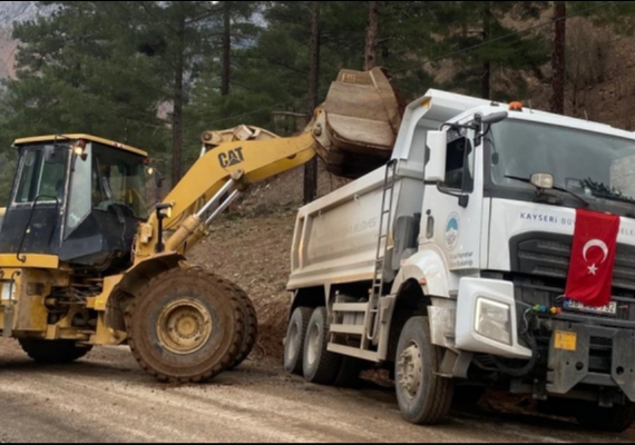 B�Y�K�EH�R, YAHYALI�DA SEL VE HEYELAN SONUCU KAPANAN YOLLARI ULA�IMA A�TI