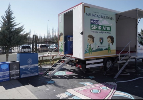 MEL�KGAZ�, �MOB�L SIFIR ATIK TOPLAMA VE E��T�M ARACI� �LE OKULLARDA �EVRE B�L�NC� A�ILIYOR