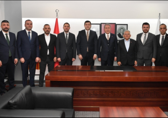 Cumhur ittifak� temsilcileri AK Parti �l Ba�kanl���'nda bulu�tu 