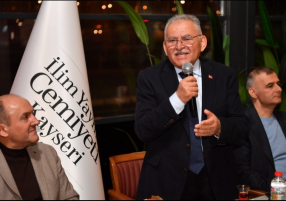 BA�KAN B�Y�KKILI�, RAMAZAN�IN 14��NC� G�N�NDE �FTAR SOFRALARINA KONUK OLDU