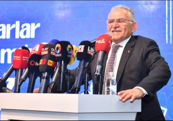 B�Y�KKILI� ESNAFLA BULU�TU, KAYSER� KAD�R GECESݒNDE TEK Y�REK OLDU