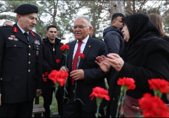 BA�KAN B�Y�KKILI�, �ANAKKALE ZAFERݒN�N 111��NC� YILINDA �EH�TLER� ANDI