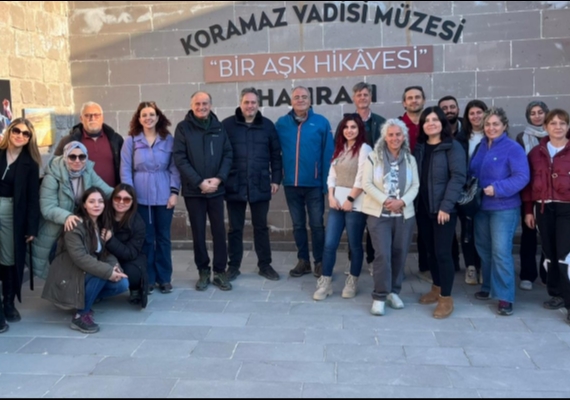 KAYSER� B�Y�K�EH�R�DEN TUR�ZM ATA�I: NEV�EH�RL� REHBERLER �EHR� YER�NDE KE�FETT�