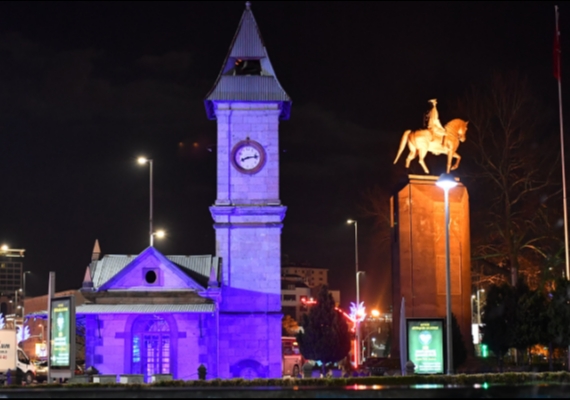 KAYSER� B�Y�K�EH�R, TAR�H� SURLARI MAV� I�IKLA AYDINLATARAK OT�ZM FARKINDALI�INA D�KKAT �EKT�