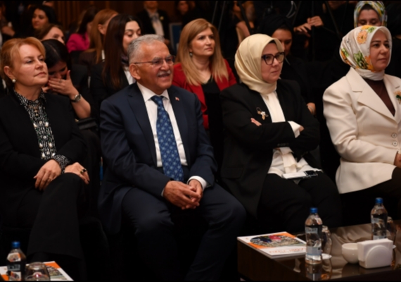 BA�KAN B�Y�KKILI�, KADINLARIN EKONOM�DEK� G�C�NE VURGU YAPTI