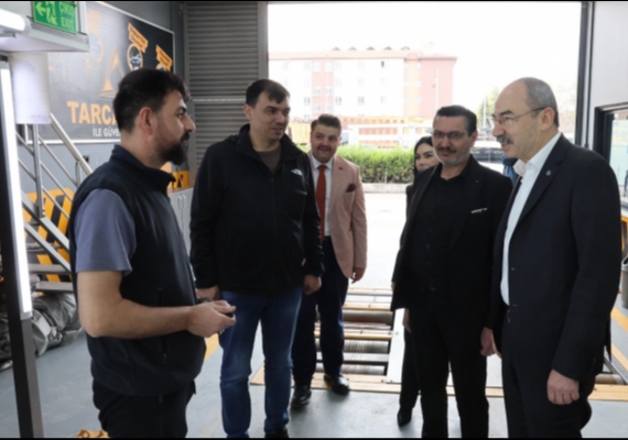 Ba�kan G�lsoy�dan Yeni Sanayi�de Esnaf Ziyareti