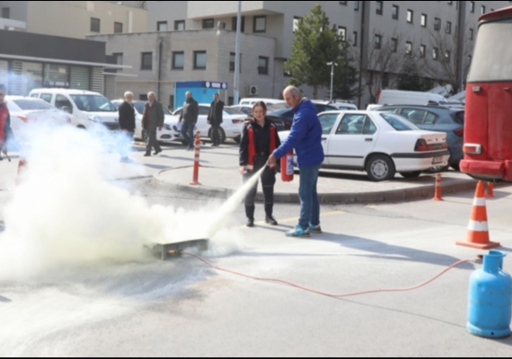 MEL�KGAZ� PERSONEL� OLASI YANGINLARA KAR�I B�LG�LEND�R�LD�