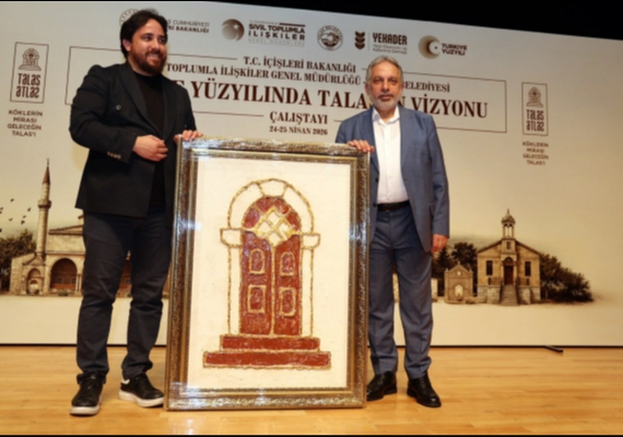 �YAL�IN BA�KAN TALAS�TA MUHTE�EM ��LER YAPTI�