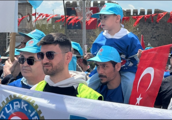 KAYSERݒDE T�RK-�ޒTEN 1 MAYIS KUTLAMASI