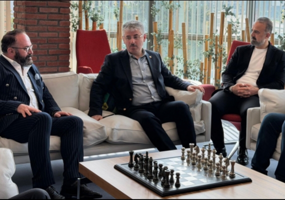 �OPURO�LU: �RET�C�LERLE B�R ARAYA GELMEYE DEVAM ED�YOR!