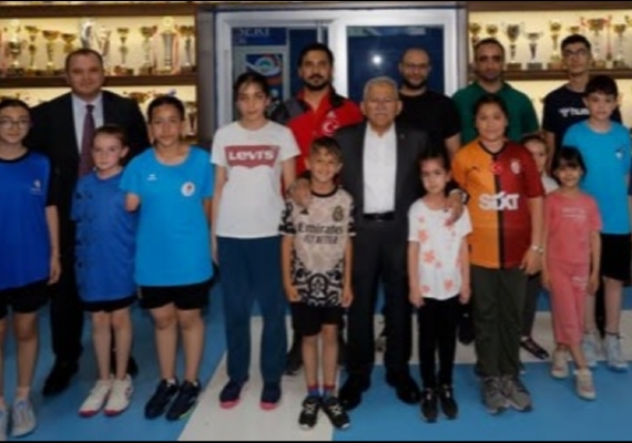 BA�KAN B�Y�KKILI�: �GELECE��N SPORCULARINI YET��T�R�YORUZ�
